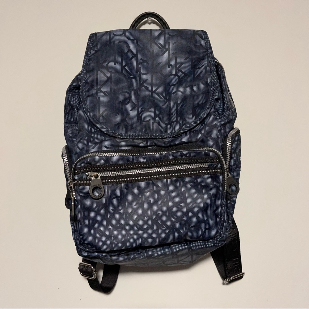 Calvin Klein Backpack Pockets Zippers Bag Adustable Straps Blue Organize C